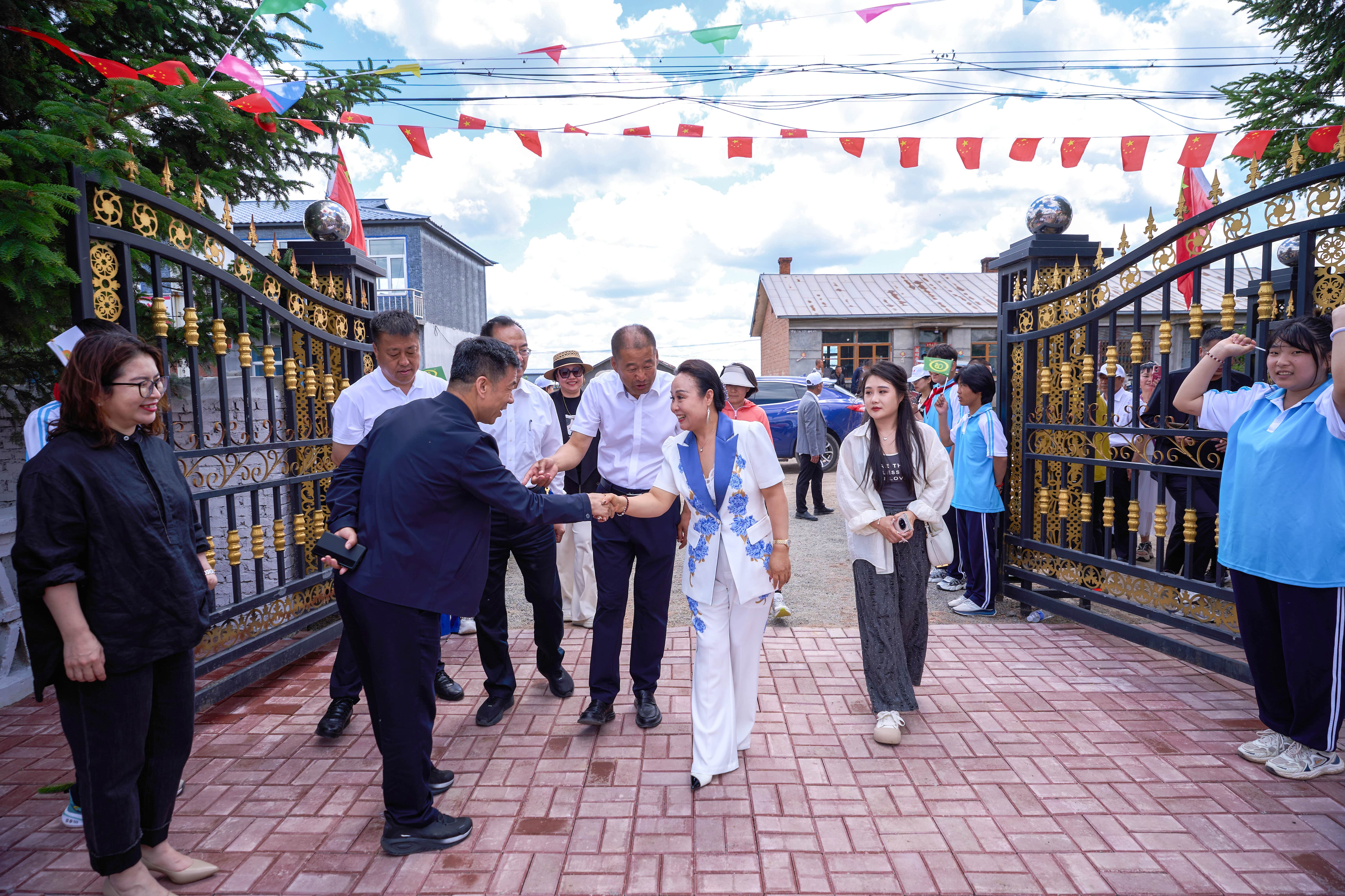 第254所 黑龙江巴彦县黑山镇民乐村乐动网侯玉霞学校 第254所 黑龙江巴彦县黑山镇民乐村乐动网侯玉霞学校