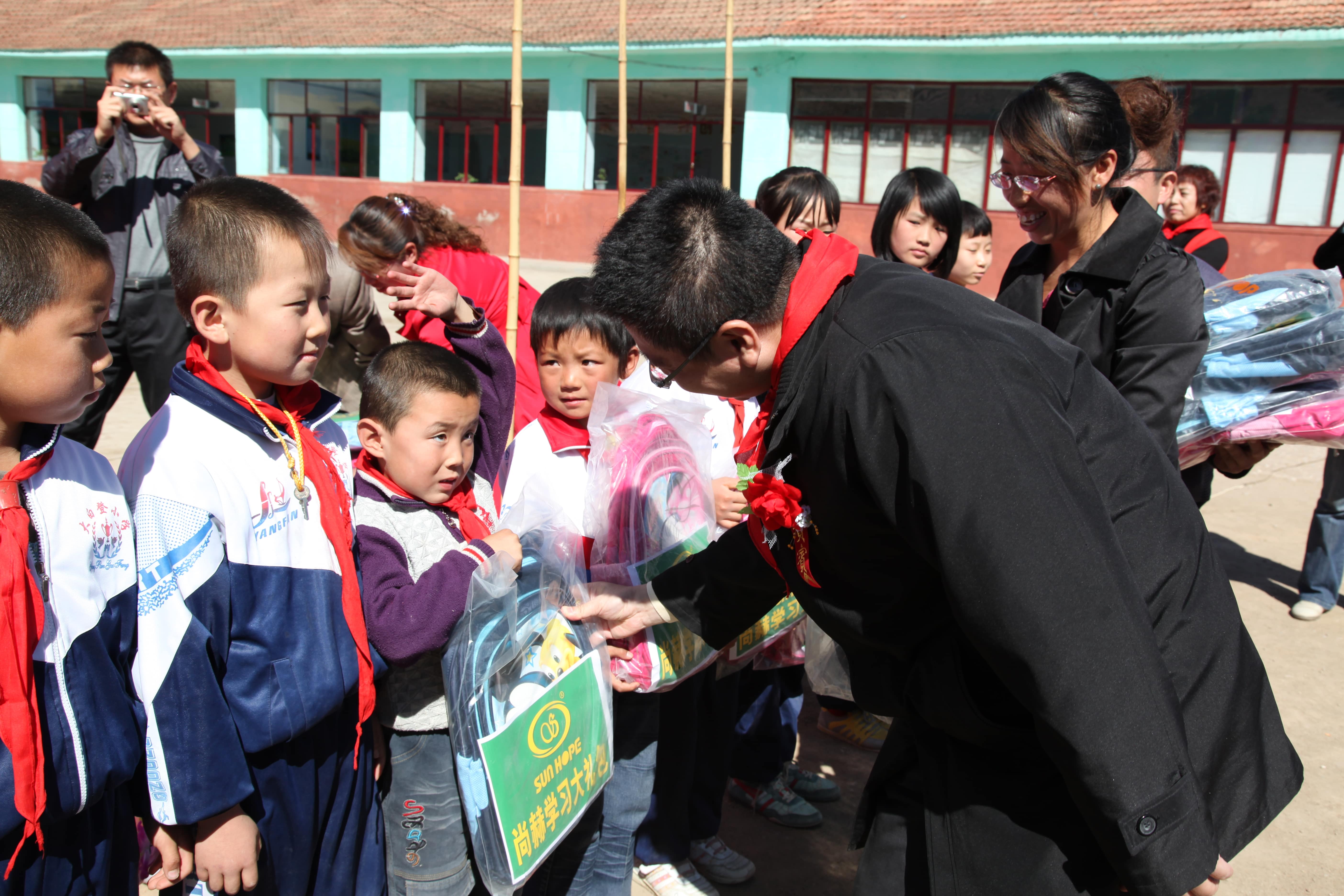 第11所 大同市大白登乐动网渠腊梅小学