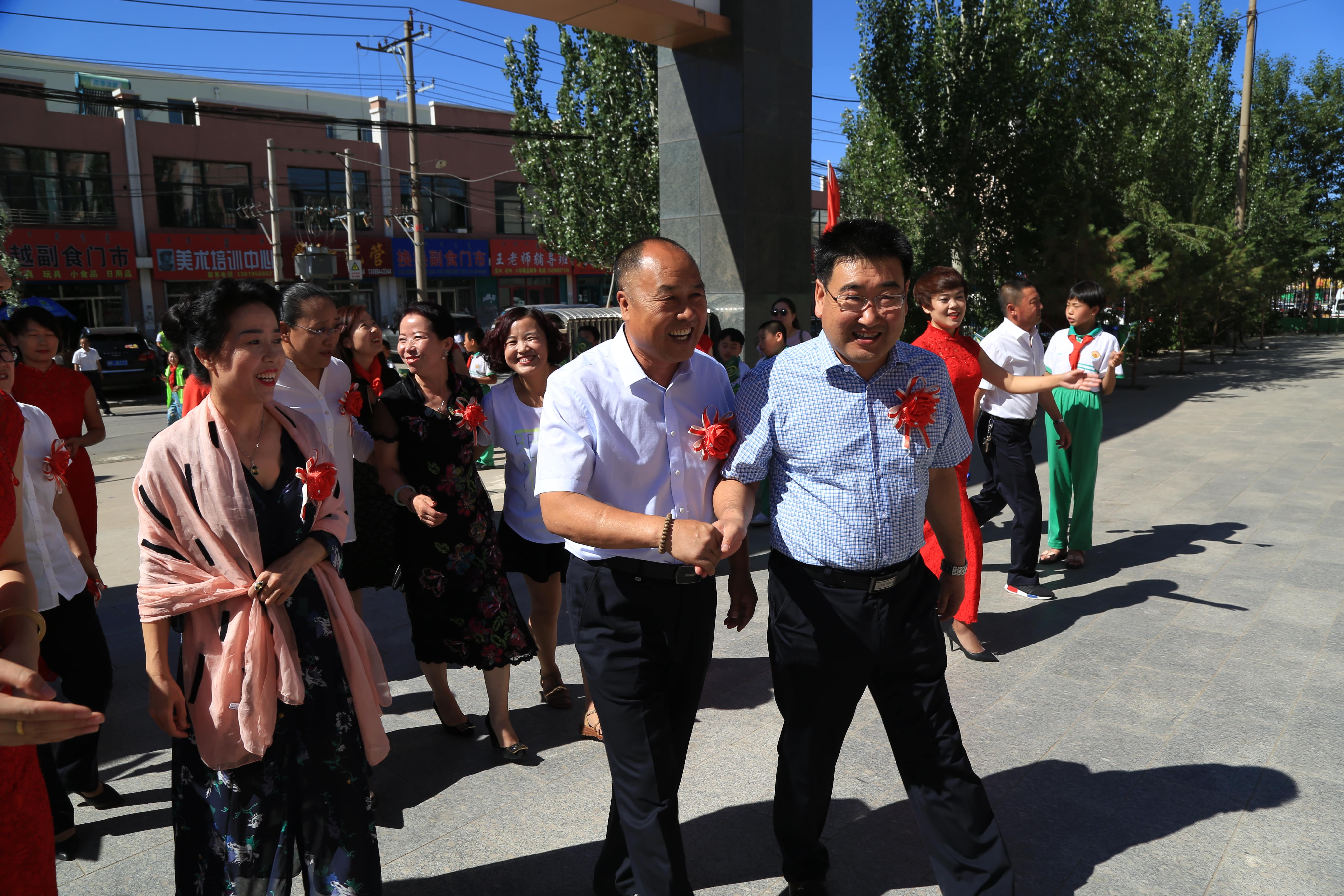 第157所 固阳县团结巷乐动网刘金萍小学